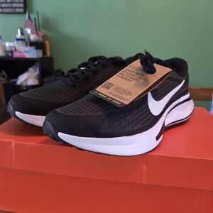 Nike Black Running Shoes (journey Run) Mens 10.5/ Womens 12.5